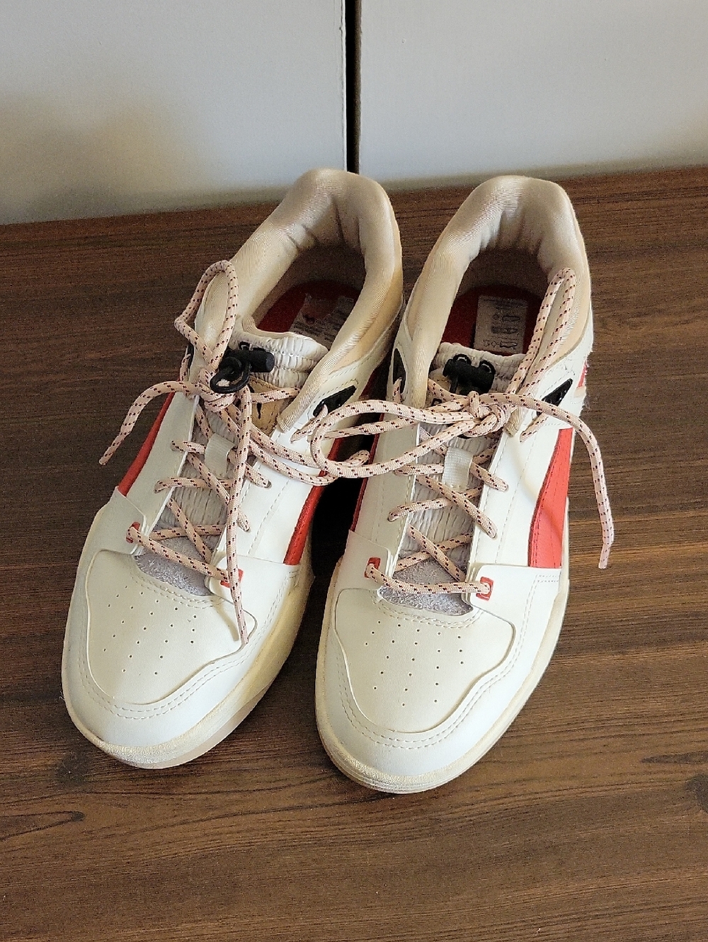 Puma Women’s White and Red Low-Top Sneaker